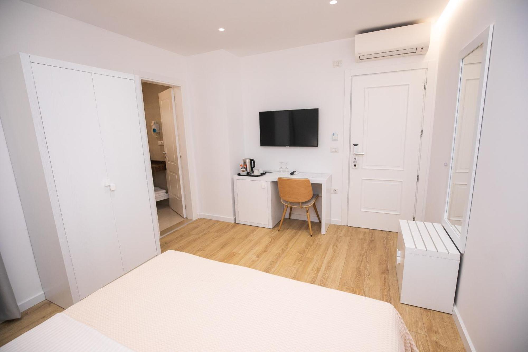 Hotel Elior Тирана Номер фото