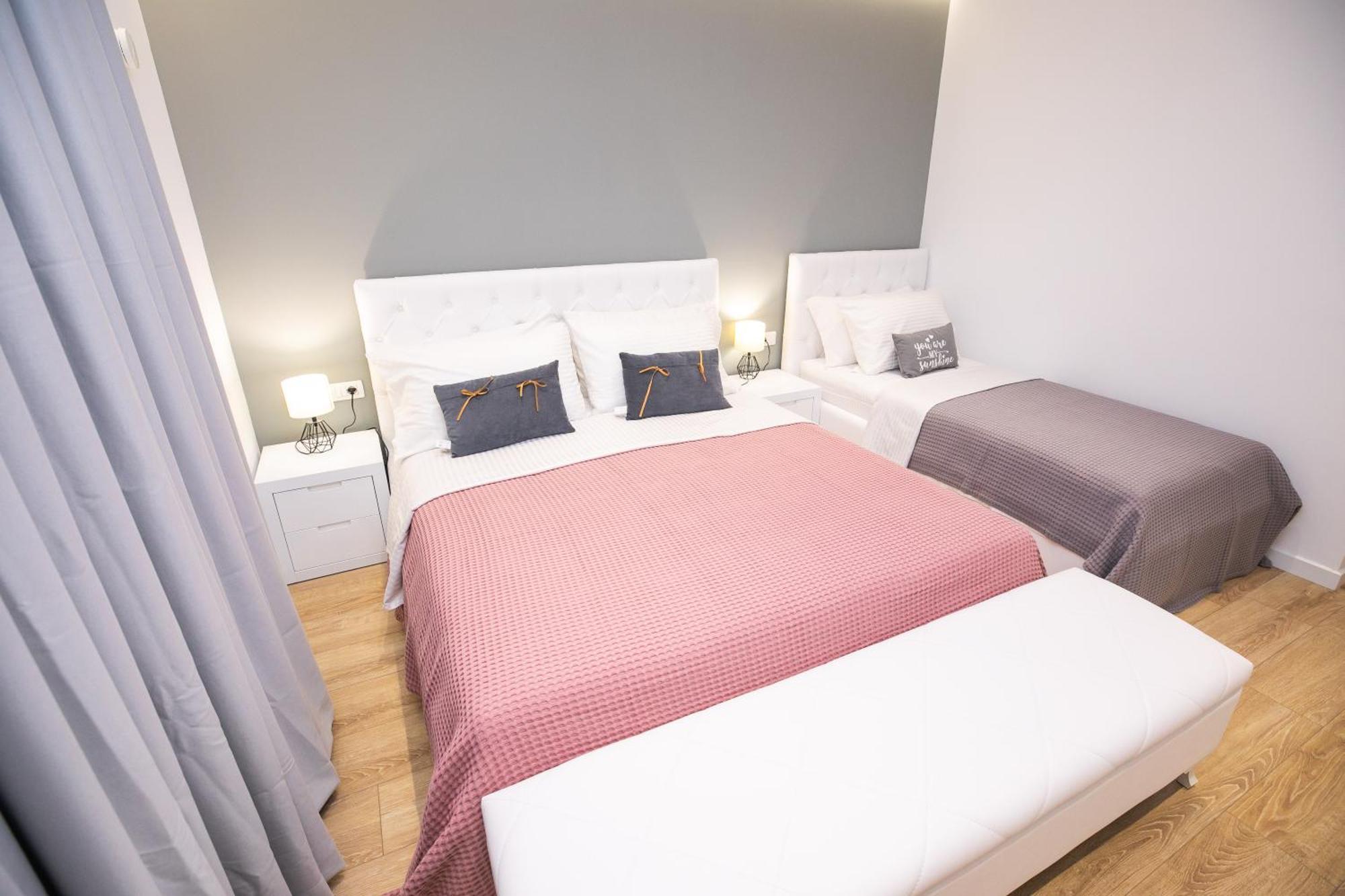 Hotel Elior Тирана Екстер'єр фото